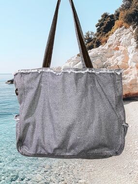 Thirty One Retro Metro Large Shoulder Canvas Beach Tote Bag Gray White Polka Dot
